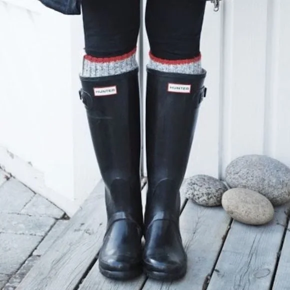 HUNTER Original Black Rubber Tall Rain Boots - Picture 1 of 7